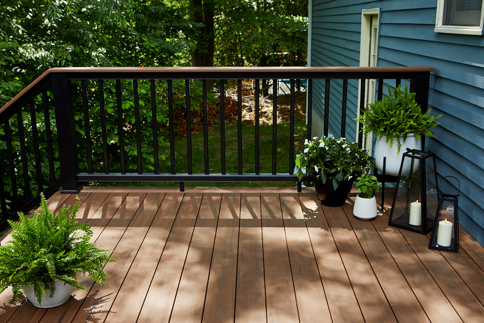 TimberTech Mahogany Vintage Collection AZEK Decking Beauty Shot 265