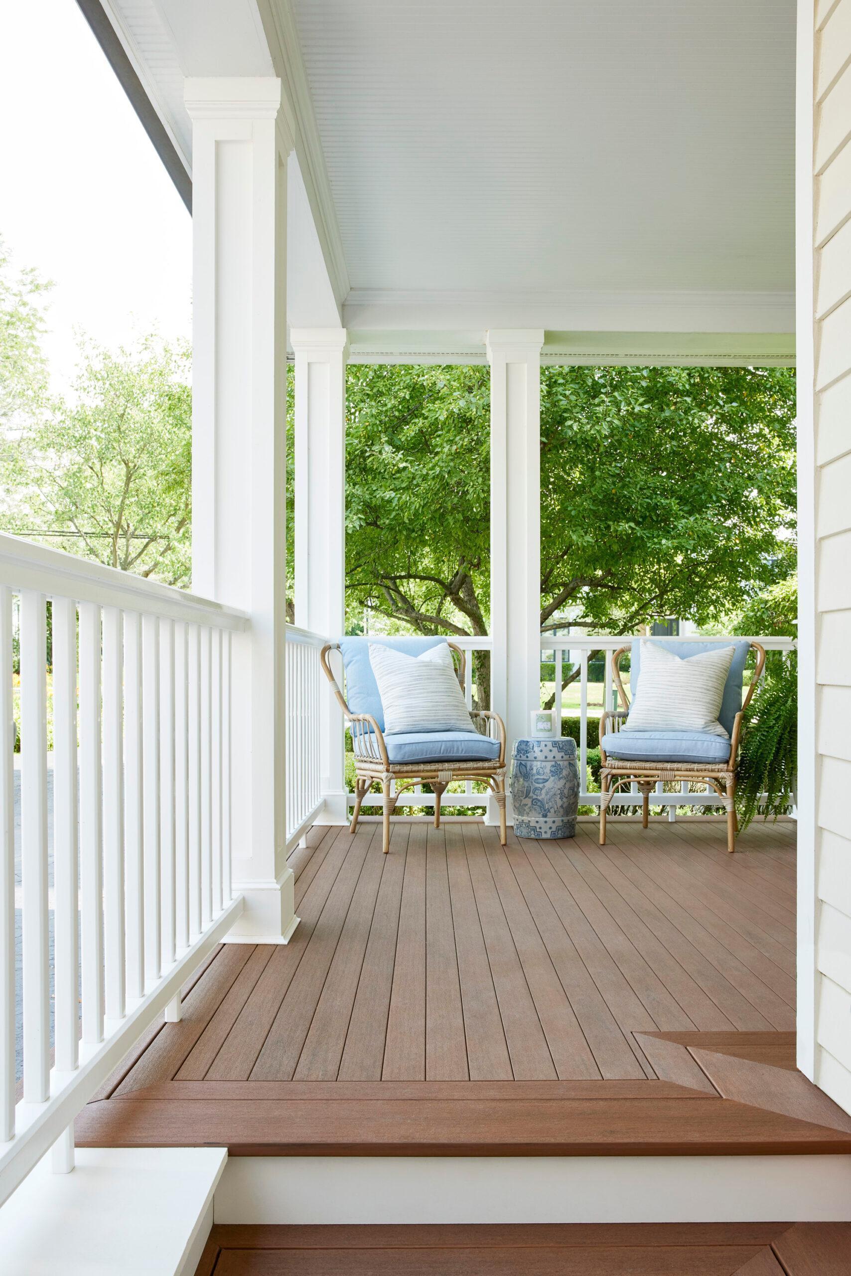 Timbertech Mahogany Vintage AZEK Porch 0141 scaled 2